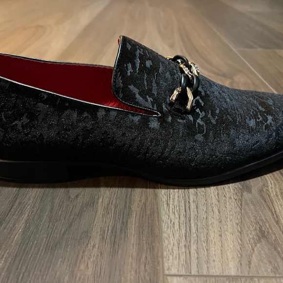 Men’s shoe size 13. Robert David brand. Like new - Picture 3 of 4